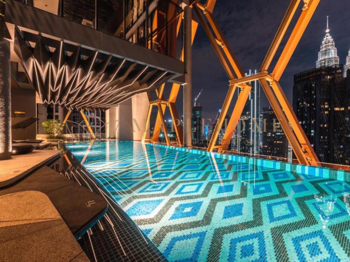 Scarletz Suites At Klcc By Veedu Hauz Kuala Lumpur Exterior foto